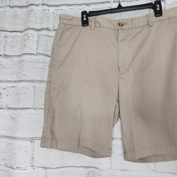 Vineyard Vines 9 Inch Stretch Breaker Shorts Mens Size 36 Khaki Casual Comfort - Picture 2 of 9